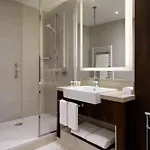 Отель Courtyard By Marriott 4*