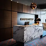 Courtyard By Marriott Отель