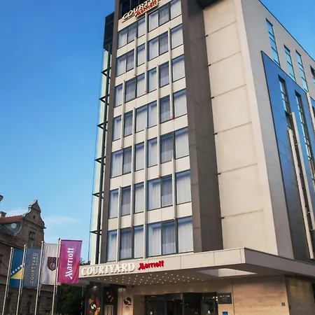 Courtyard By Marriott 4*