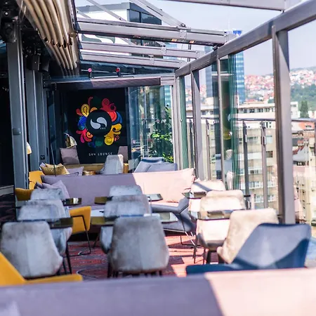 Courtyard By Marriott Hotel