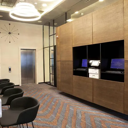 Courtyard By Marriott Ξενοδοχείο 4*
