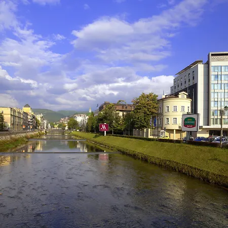 Courtyard By Marriott Hotel 4*