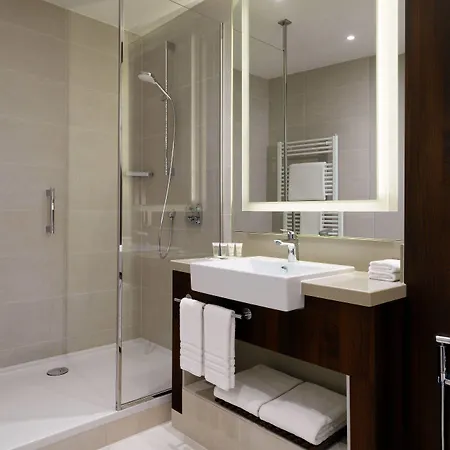 Courtyard By Marriott Hotel