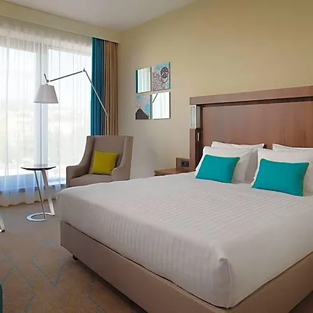 Courtyard By Marriott