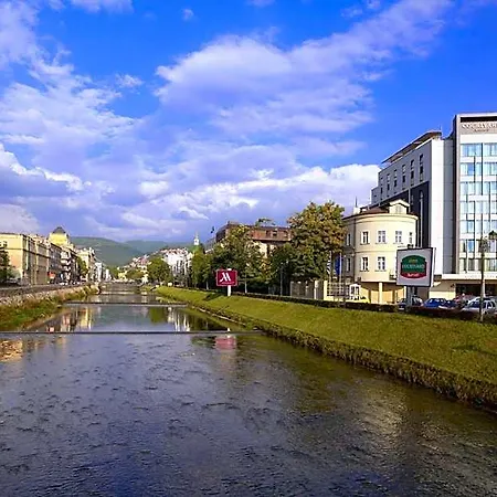 Courtyard By Marriott 4*