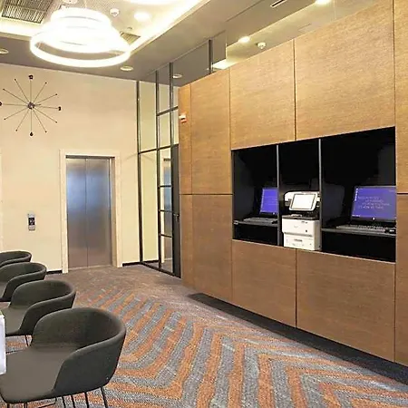 Courtyard By Marriott Hotel