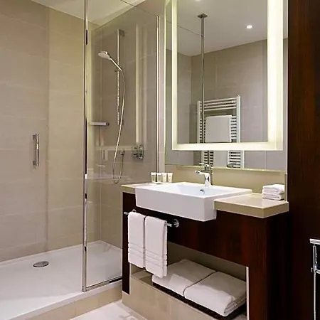 Courtyard By Marriott Hotel 4*