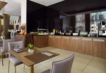 Courtyard By Marriott Hotel