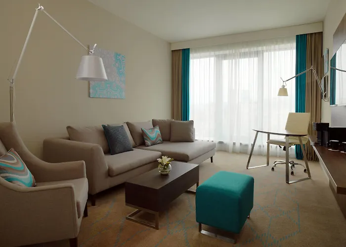 Courtyard By Marriott Hotel