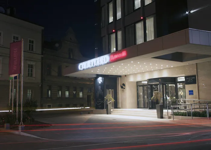 Hotel Courtyard By Marriott